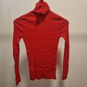 Uniqlo red wool turtleneck sweater Small